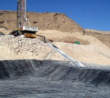 لاینینگ گودال آب و گل دکل حفاری
